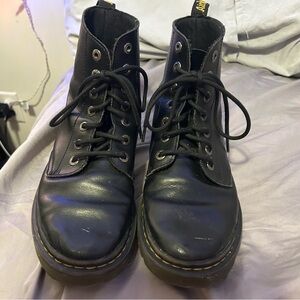 Black dr martens